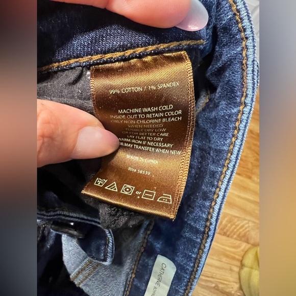 Kut From the Kloth Catherine Boyfriend Jeans Size 10 - Picture 4 of 4